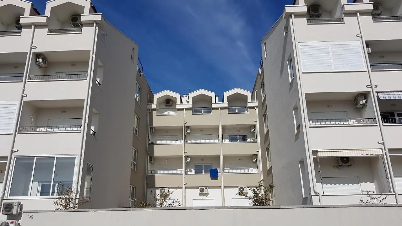 Apartments Monica 100 Meters To Beach Near Split Trogir Kastela